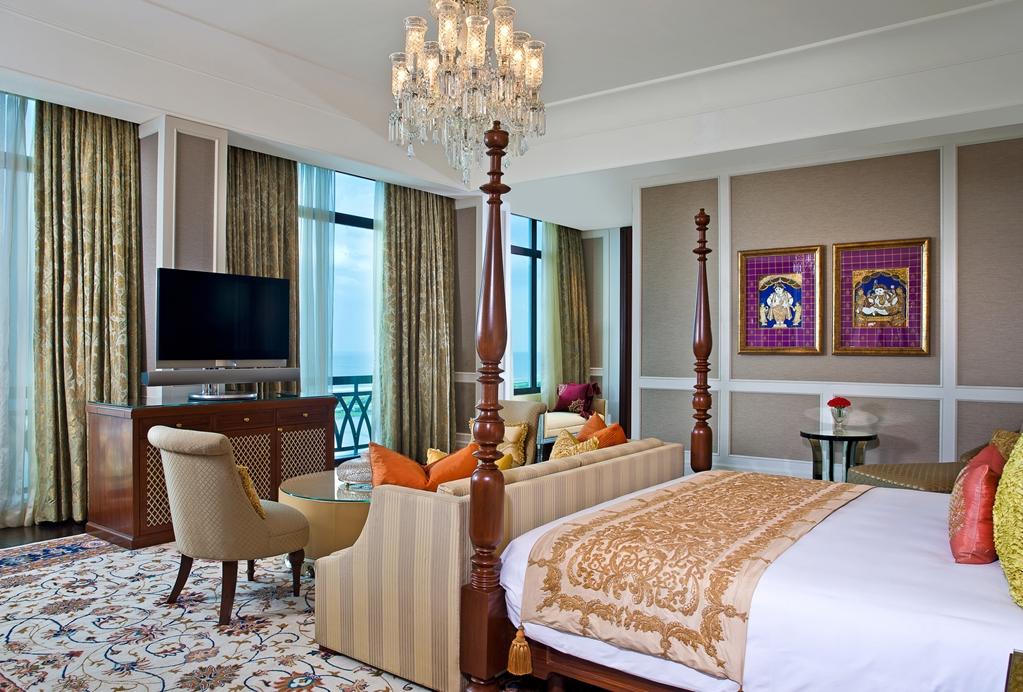 The Leela Palace Madrás Habitación foto A suite at the Taj Mahal Palace